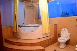 penthouse room 1 1 20130907 1886544011